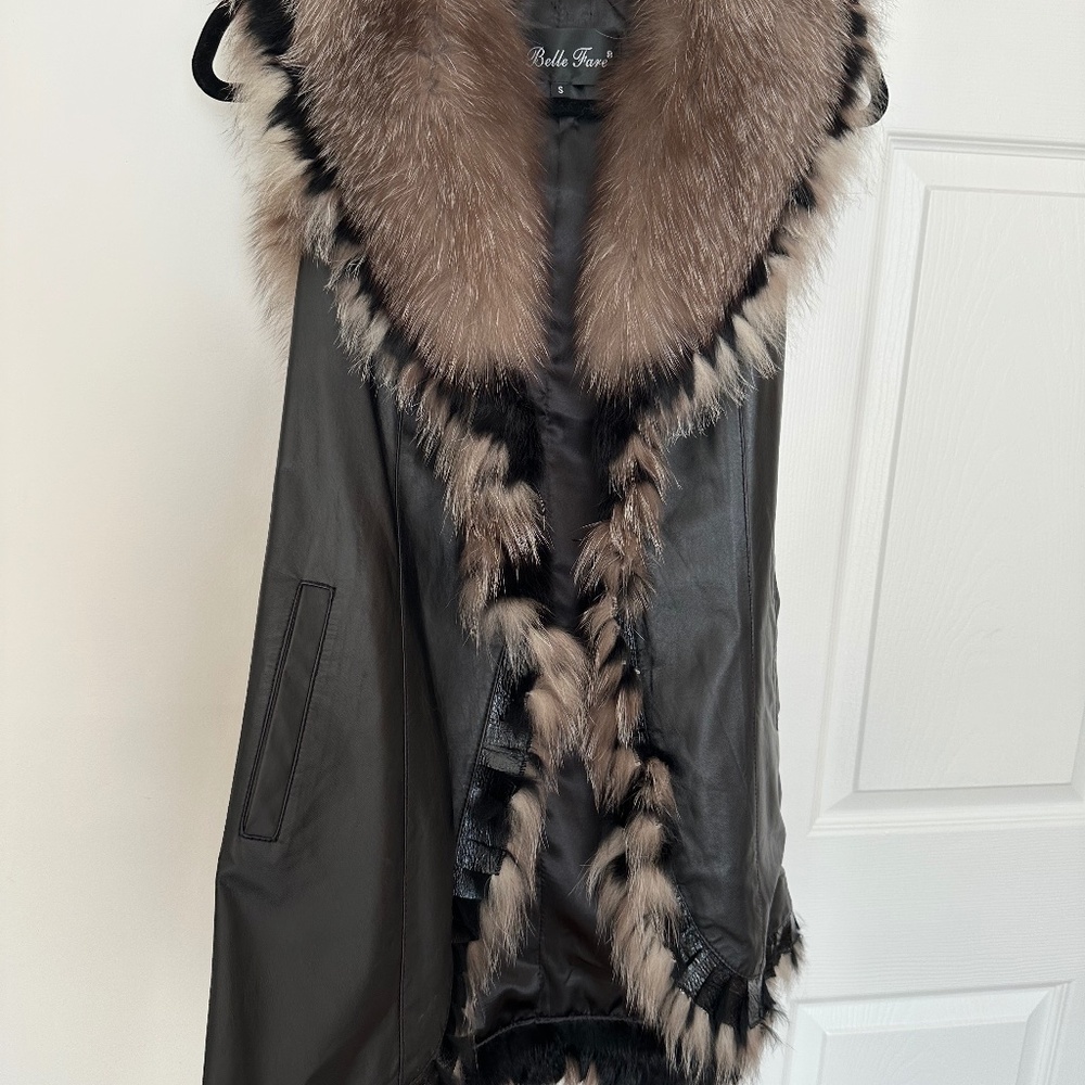 Belle fare leather fur vest women’s size S